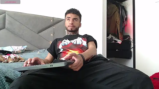 Snapshot of JuanCamiilo_66 chatting on 10, 3, 2025 JuanCamiilo 66 online show from 10, 3, 2025