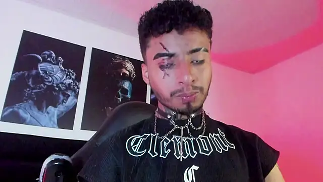 Snapshot of JuanCamiilo_66 chatting on 17, 10, 2025 JuanCamiilo 66 online show from 17, 10, 2025