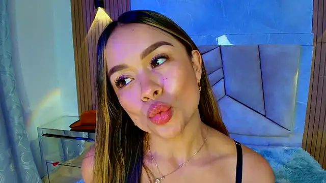 Natalyefoster online show from 14, 7, 2026