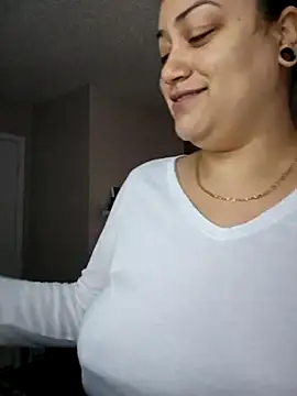 honeeyyy pot online show from 5, 10, 2025