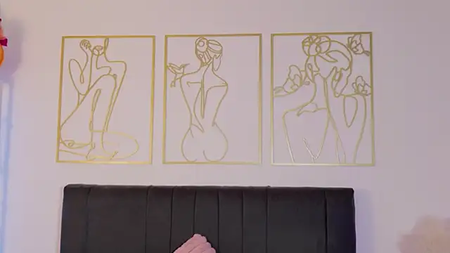 summer holiday online show from 23, 10, 2025