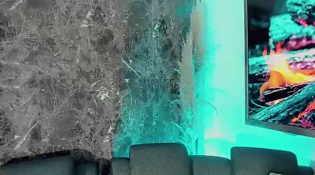 Snapshot of Emmaa_Saenz_ chatting on 10, 12, 2024 Emmaa Saenz  online show from 10, 12, 2024