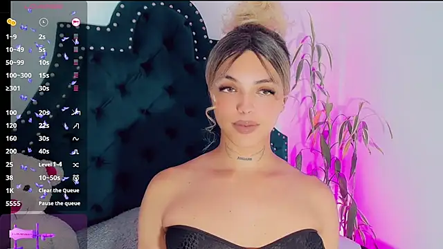 Snapshot of Emmaa_Saenz_ chatting on 22, 2, 2025 Emmaa Saenz  online show from 22, 2, 2025