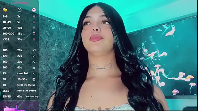 Snapshot of Emmaa_Saenz_ chatting on 25, 9, 2025 Emmaa Saenz  online show from 25, 9, 2025