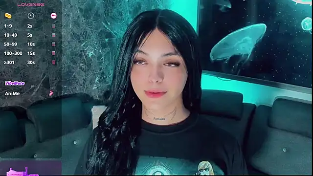 Snapshot of Emmaa_Saenz_ chatting on 26, 9, 2025 Emmaa Saenz  online show from 26, 9, 2025