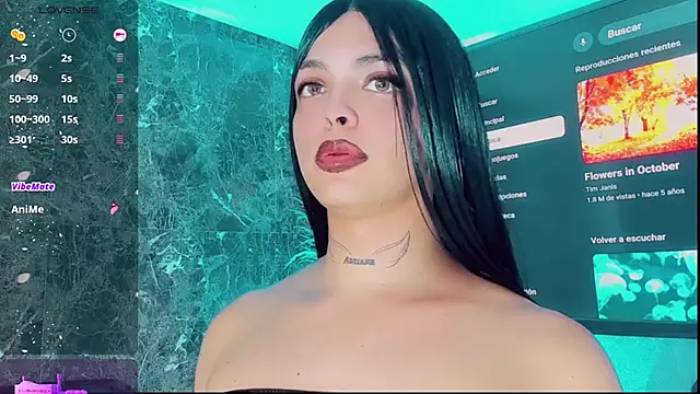 Snapshot of Emmaa_Saenz_ chatting on 23, 10, 2025 Emmaa Saenz  online show from 23, 10, 2025