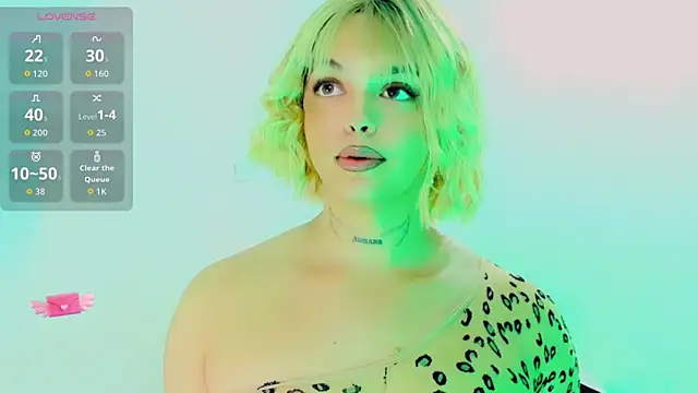 Emmaa Saenz  online show from 22, 5, 2026