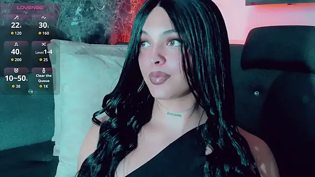 Emmaa Saenz  online show from 8, 6, 2026