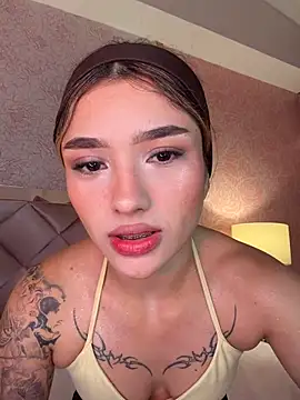 Snapshot of Arianavillada chatting on 28, 5, 2026 Arianavillada online show from 28, 5, 2026