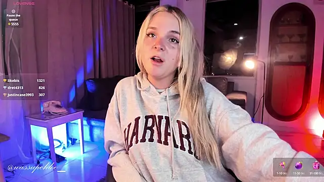 misschloe   online show from 5, 2, 2025