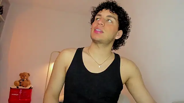 Curlblue online show from 11, 11, 2025