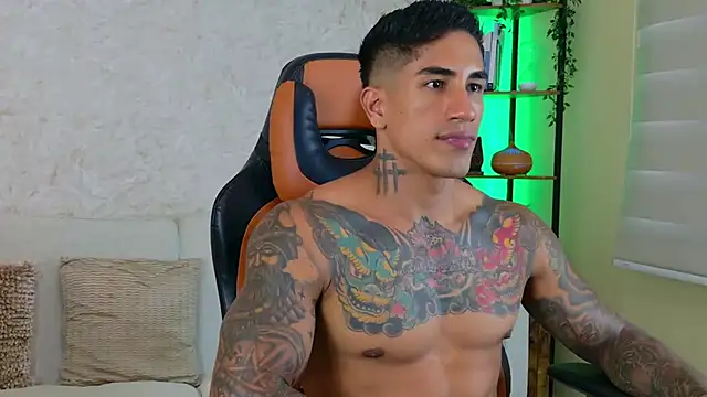 AdanReilly online show from 7, 2, 2025