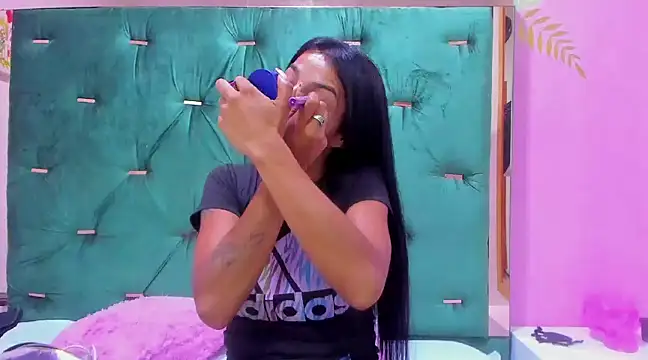 Snapshot of Hellen__4master chatting on 18, 12, 2024 Hellen 4master online show from 18, 12, 2024