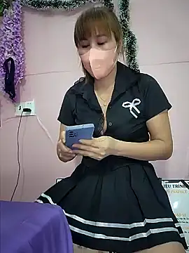 Snapshot of zizi_public chatting on 12, 2, 2025 zizi public online show from 12, 2, 2025