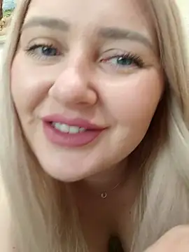 LadyLolyPop  online show from 4, 10, 2025