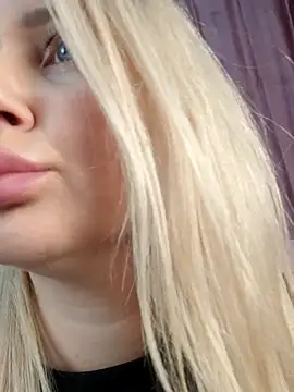 Snapshot of LadyLolyPop_ chatting on 2, 5, 2026 LadyLolyPop online show from 2, 5, 2026