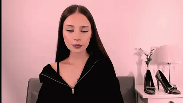 EmilyDarling online show from 11, 5, 2026