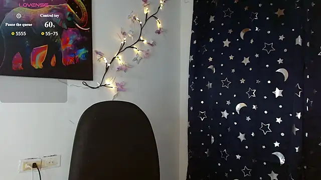 Snapshot of _serendepia_ chatting on 3, 11, 2025 serendepia online show from 3, 11, 2025
