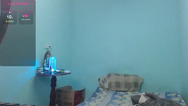 Snapshot of Aleja_Nauthy chatting on 15, 2, 2025 Aleja Nauthy online show from 15, 2, 2025