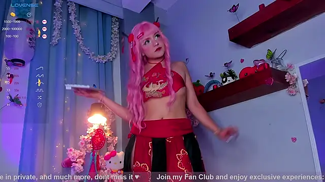 Snapshot of Tiny__Emmy chatting on 7, 11, 2025 Tiny Emmy online show from 7, 11, 2025