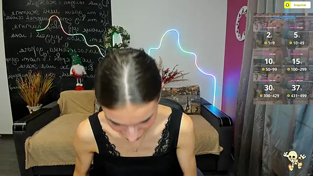 Snapshot of EmmyGreans chatting on 19, 12, 2025 EmmyGreans online show from 19, 12, 2025