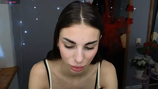 Snapshot of EmmyGreans chatting on 12, 1, 2026 EmmyGreans online show from 12, 1, 2026