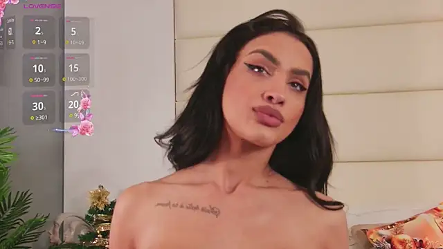 Snapshot of AylinRoss chatting on 19, 12, 2024 AylinRoss online show from 19, 12, 2024