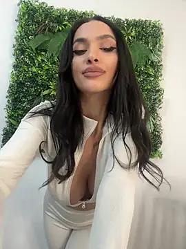 Snapshot of AylinRoss chatting on 31, 12, 2024 AylinRoss online show from 31, 12, 2024