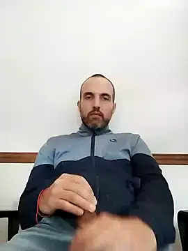 leon3875 online show from 18, 12, 2024