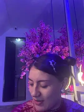 Broklinwhite  online show from 25, 7, 2026
