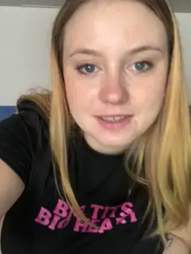 Snapshot of chloetarducci chatting on 1, 3, 2025 chloetarducci online show from 1, 3, 2025