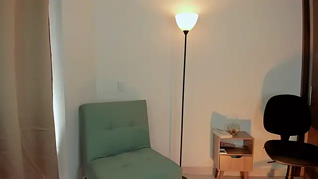 Lilabril online show from 8, 2, 2025