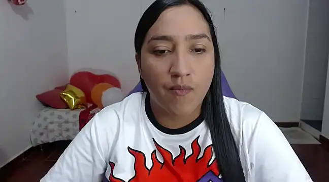 Saracutee1 online show from 30, 12, 2024