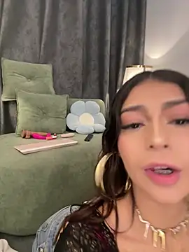 CHERRYY BOMB  online show from 28, 6, 2026