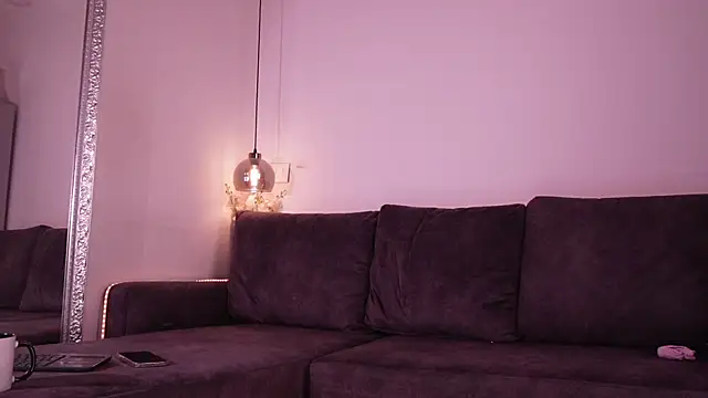 Isabella francoo online show from 13, 7, 2026