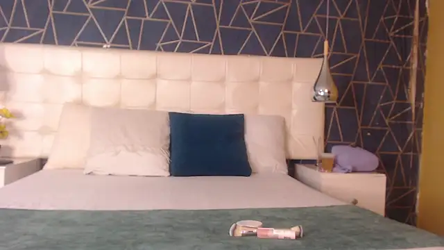 CharlotteMuller online show from 14, 2, 2026