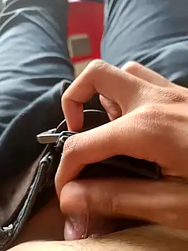 HeftyTheory7 online show from 3, 12, 2025