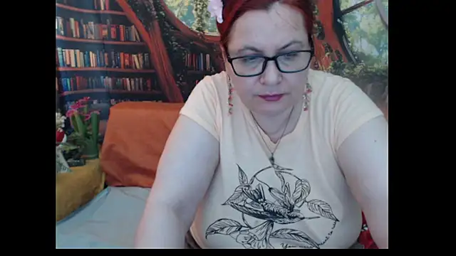 Snapshot of PlayfullMature chatting on 27, 6, 2026 PlayfullMature online show from 27, 6, 2026