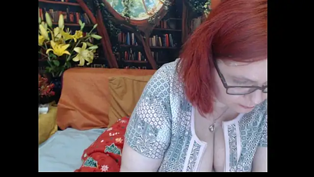 Snapshot of PlayfullMature chatting on 30, 6, 2026 PlayfullMature online show from 30, 6, 2026
