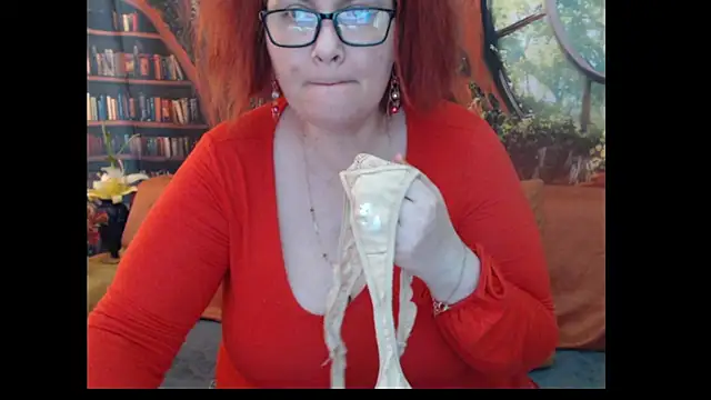 Snapshot of PlayfullMature chatting on 11, 7, 2026 PlayfullMature online show from 11, 7, 2026