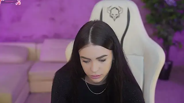 Tina Breeze online show from 6, 2, 2025