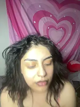 ThickerThanYoBitch online show from 12, 1, 2025