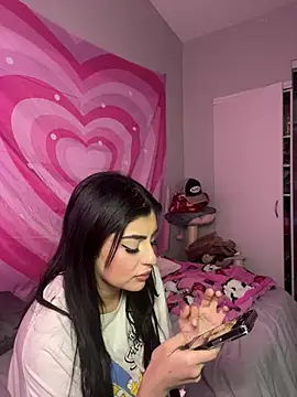 ThickerThanYoBitch online show from 26, 1, 2025