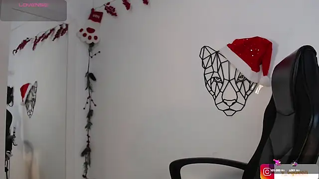 Snapshot of Violet-Queen chatting on 15, 12, 2024 Violet-Queen online show from 15, 12, 2024