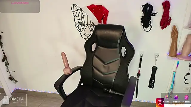 Snapshot of Violet-Queen chatting on 31, 12, 2024 Violet-Queen online show from 31, 12, 2024