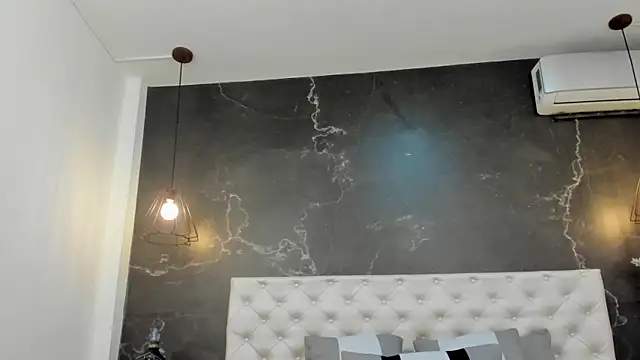 BruceDallas online show from 13, 2, 2025