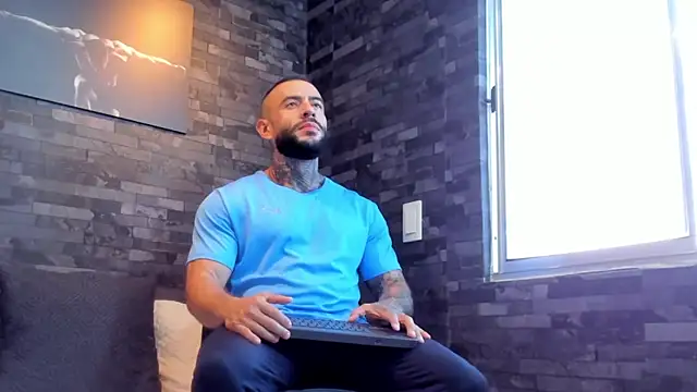 BruceDallas online show from 2, 10, 2025