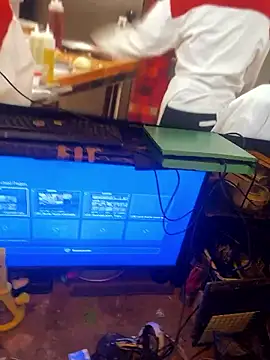 Mune Raez 6 online show from 16, 3, 2026