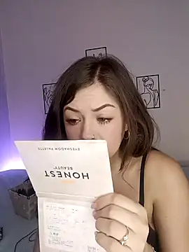 Snapshot of ale_blossom chatting on 14, 12, 2024 ale blossom online show from 14, 12, 2024