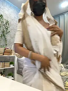 Snapshot of Monalisadon018 chatting on 9, 12, 2024 Monalisadon018 online show from 9, 12, 2024